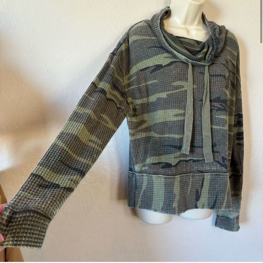 Altarid State mock neck camo shirt size medium - Picture 8 of 10
